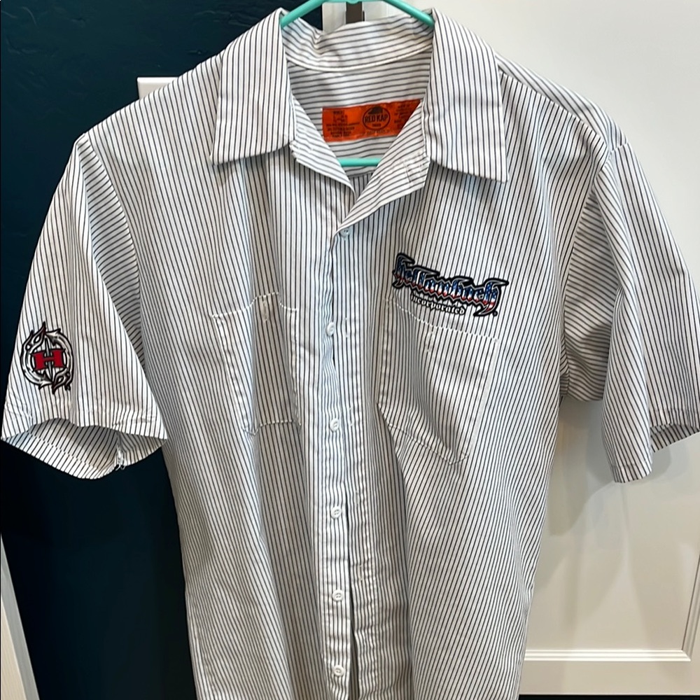 Hellanbach men’s short sleeve shirt.